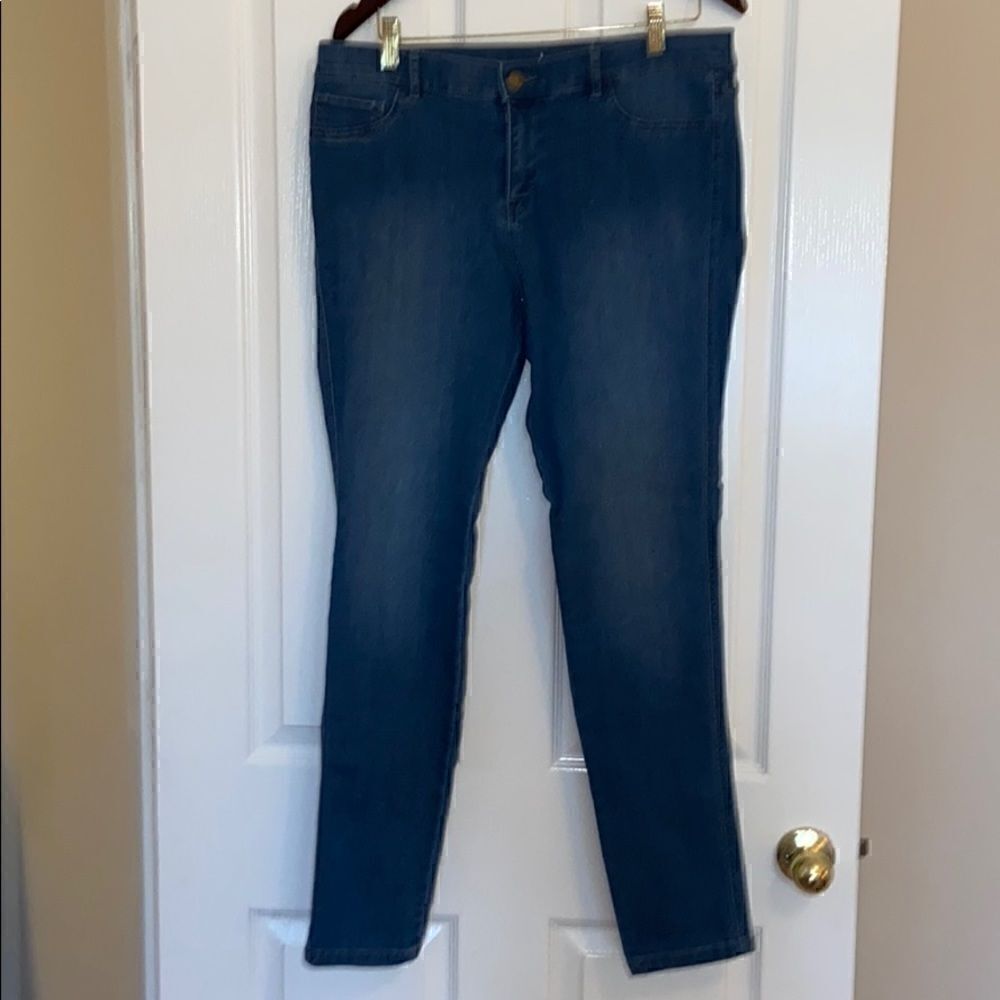 NY&C light wash skinny jegginngs